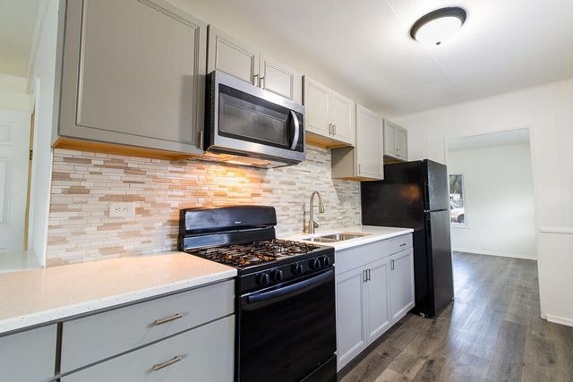3988 Fillmore Street, Gary, IN 46408