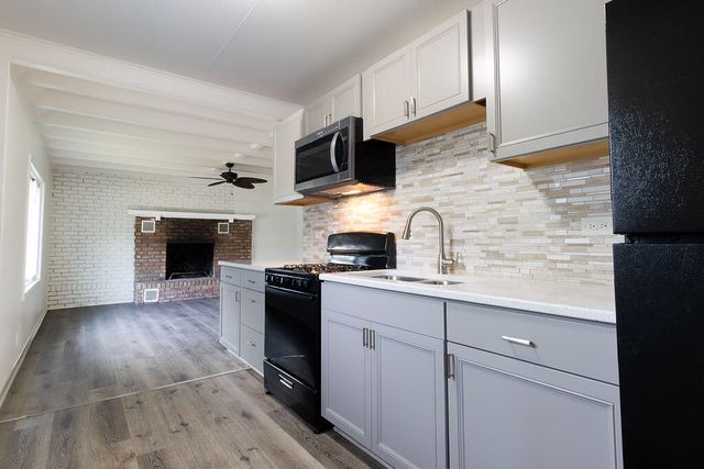 3988 Fillmore Street, Gary, IN 46408