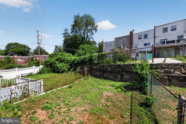4029 GIDEON RD, Brookhaven, PA 19015