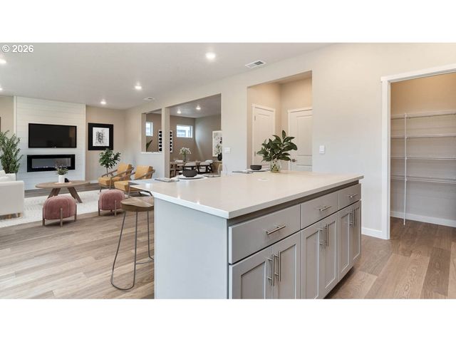 16678 Se Wintergreen St, Clackamas, OR 97086