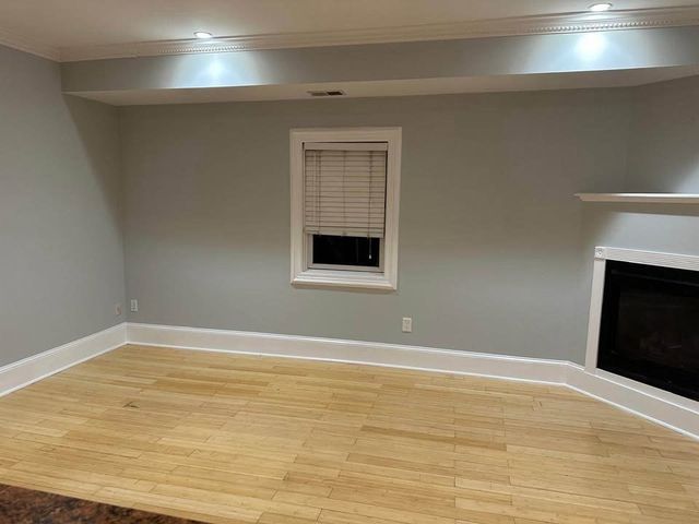 28 Beach 1, Boston, MA 02122