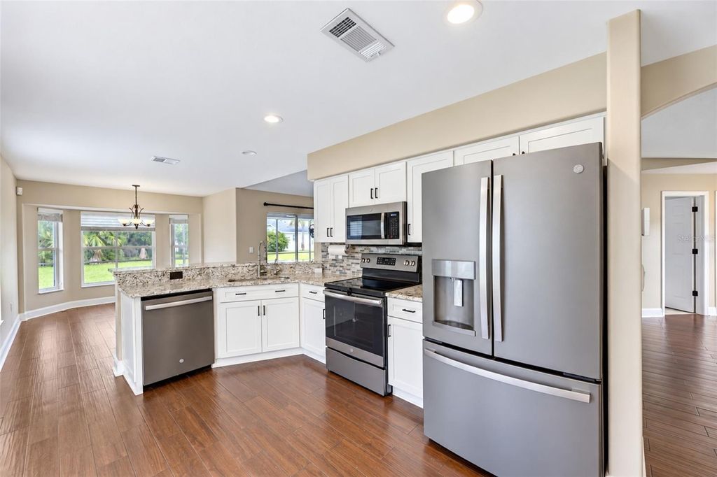 Image 12 of property listing at 3623 E 62ND AVENUE, Bradenton, FL 34203