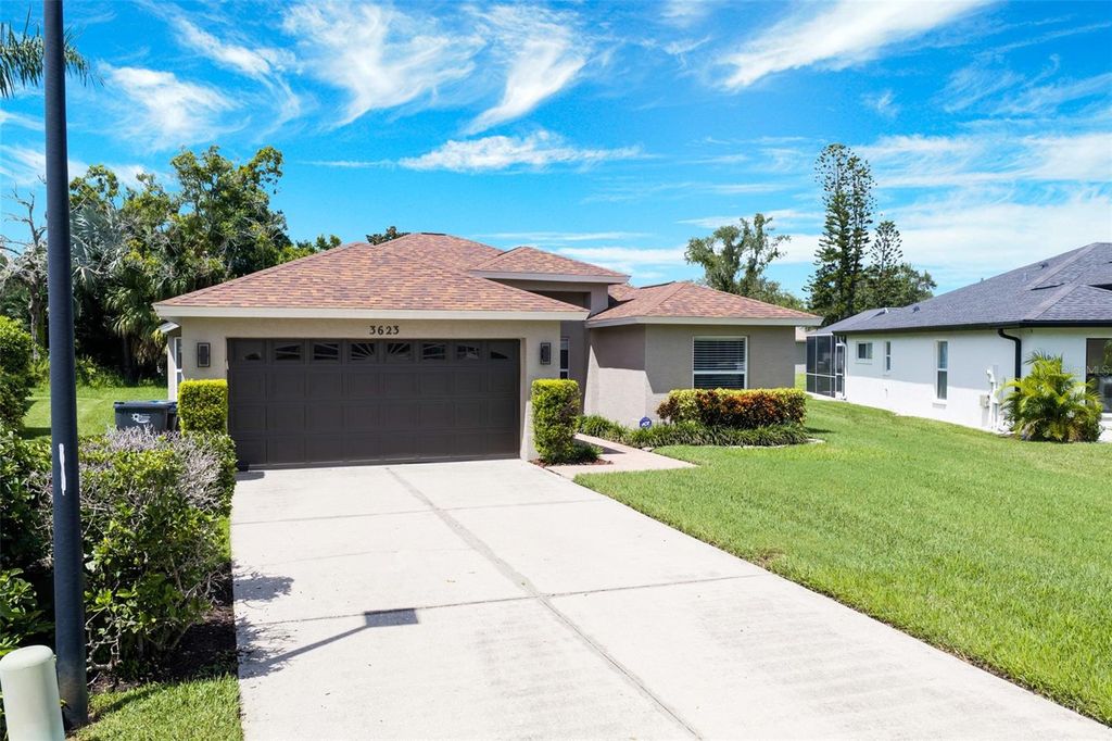 Image 3 of property listing at 3623 E 62ND AVENUE, Bradenton, FL 34203