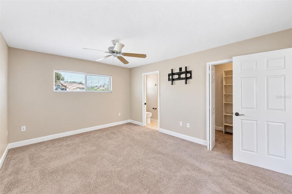 Image 23 of property listing at 3623 E 62ND AVENUE, Bradenton, FL 34203