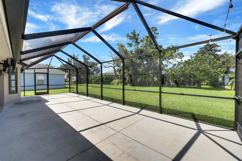 Image 44 of property listing at 3623 E 62ND AVENUE, Bradenton, FL 34203