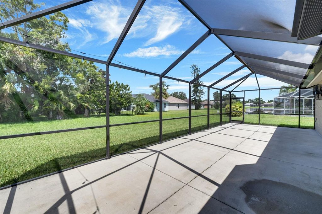 Image 46 of property listing at 3623 E 62ND AVENUE, Bradenton, FL 34203