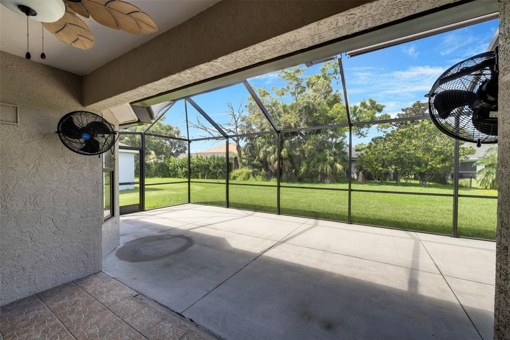 Image 48 of property listing at 3623 E 62ND AVENUE, Bradenton, FL 34203