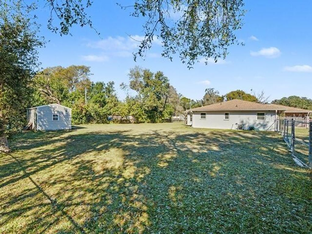 Image 12 of property listing at 5213 LANTANA STREET, Zephyrhills, FL 33542