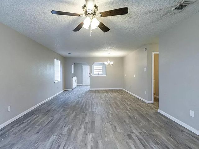 4634 Fordham Street, Lubbock, TX 79416