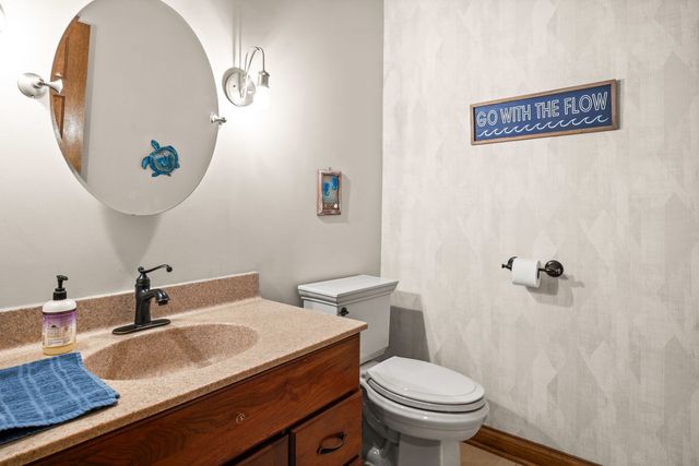 5N661 Leola Lane, St. Charles, IL 60175