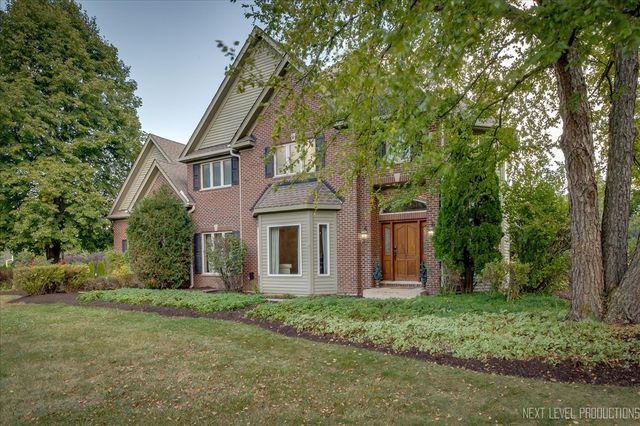 5N661 Leola Lane, St. Charles, IL 60175