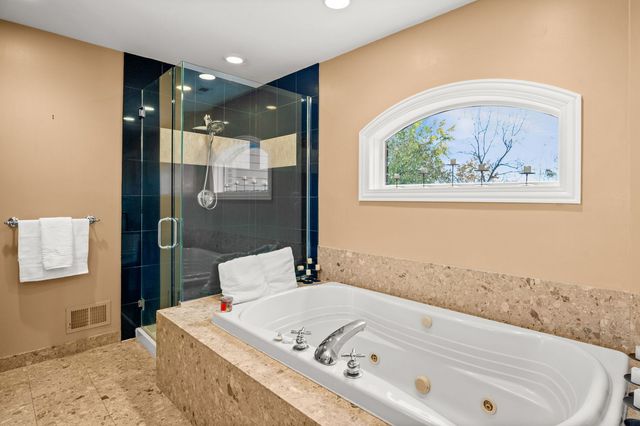 5N661 Leola Lane, St. Charles, IL 60175