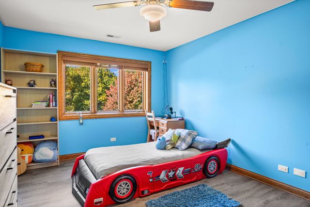 5N661 Leola Lane, St. Charles, IL 60175