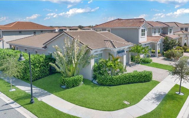 13321 OAKENSHAW LANE, Orlando, FL 32832