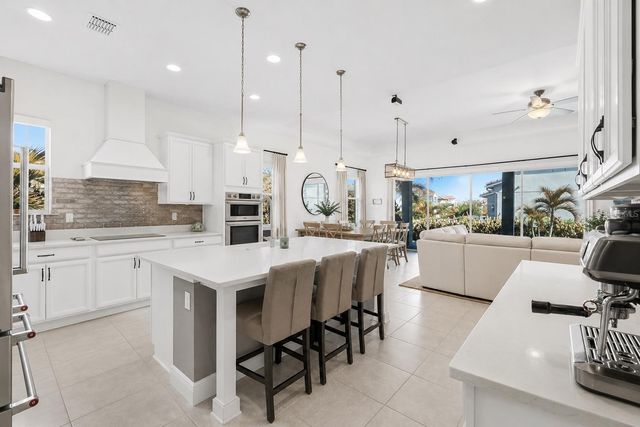 13321 OAKENSHAW LANE, Orlando, FL 32832