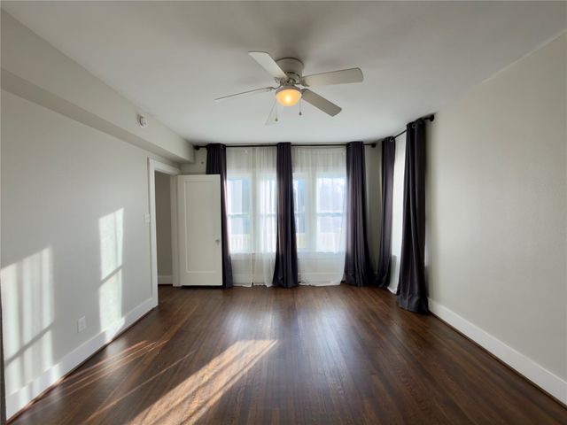 803 Woodlawn Avenue, Dallas, TX 75208