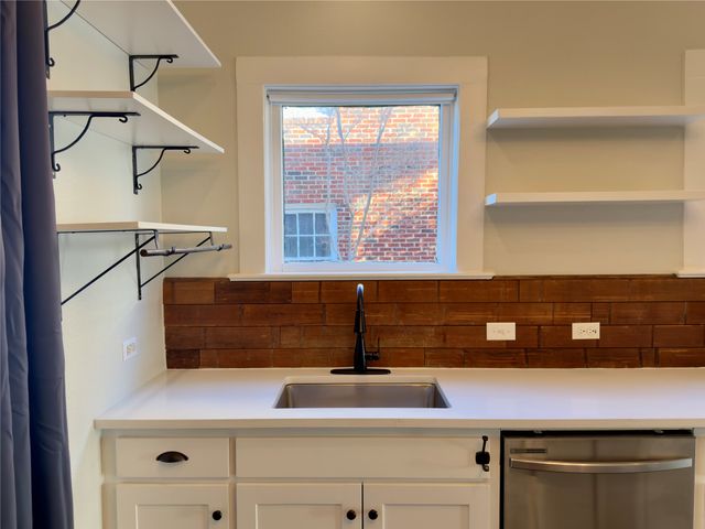 803 Woodlawn Avenue, Dallas, TX 75208