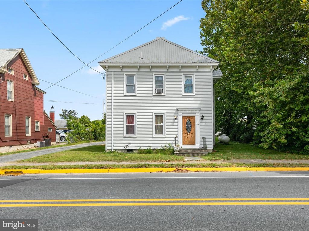206 N BEDFORD ST, Georgetown, DE 19947