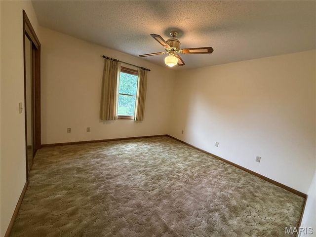 217 Foust Drive, Sikeston, MO 63801