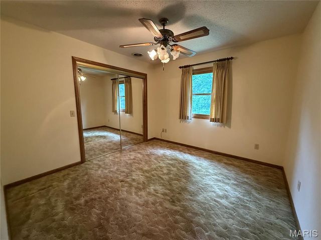 217 Foust Drive, Sikeston, MO 63801