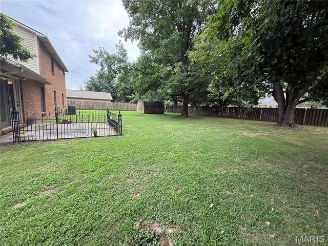 217 Foust Drive, Sikeston, MO 63801