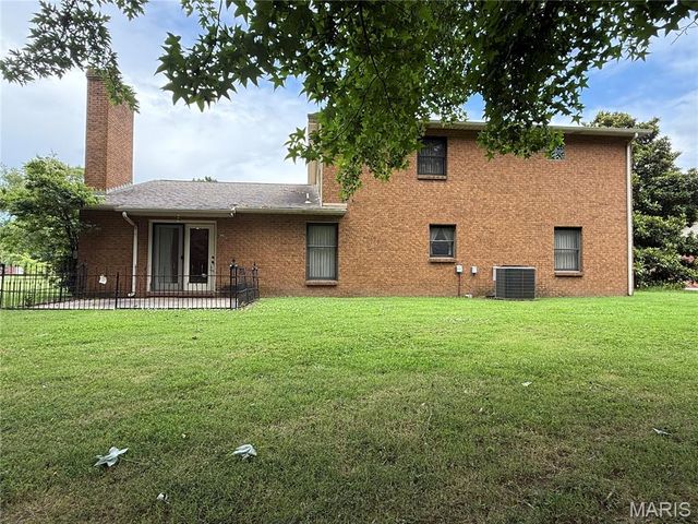 217 Foust Drive, Sikeston, MO 63801