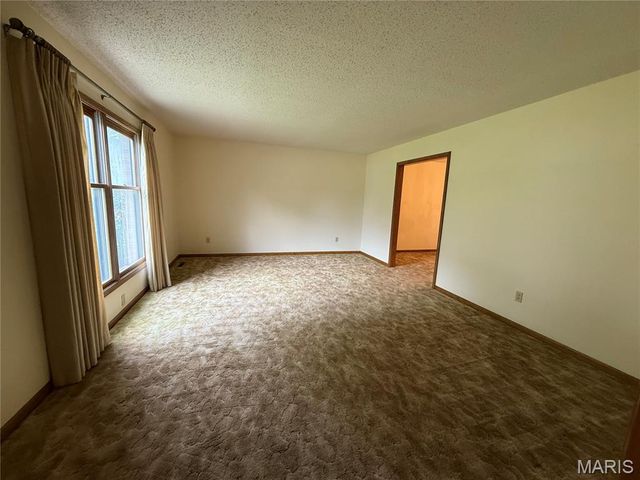 217 Foust Drive, Sikeston, MO 63801