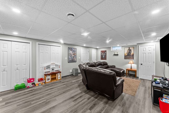 2912 43rd Street, Rock Island, IL 61201