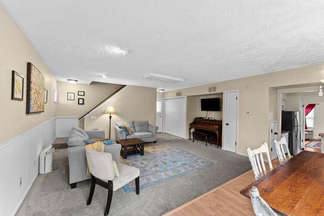 2912 43rd Street, Rock Island, IL 61201