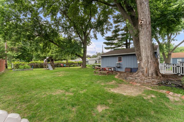 2912 43rd Street, Rock Island, IL 61201