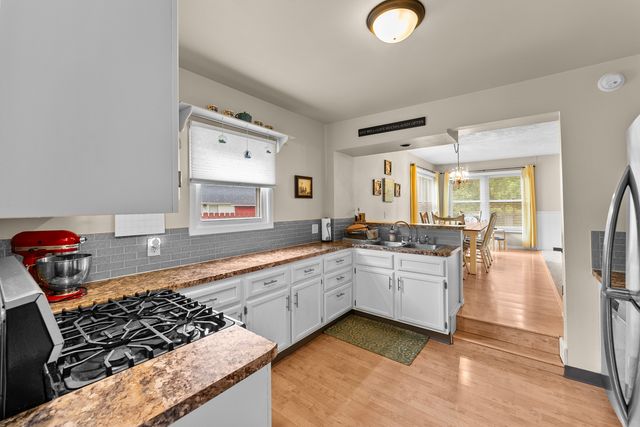 2912 43rd Street, Rock Island, IL 61201