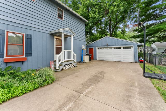 2912 43rd Street, Rock Island, IL 61201