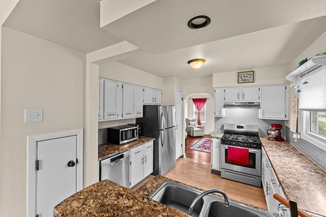 2912 43rd Street, Rock Island, IL 61201