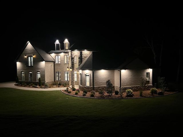 425 Shoreview Ln, Huntingdon, TN 38344