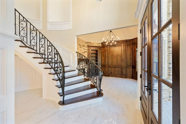 425 Shoreview Ln, Huntingdon, TN 38344