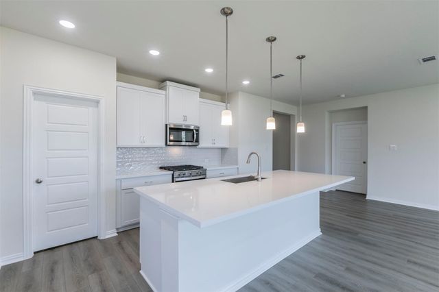 3300 RiverLawn Drive, Anna, TX 75409