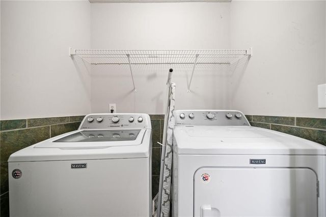 1520 Windsong Park Drive, Dacula, GA 30019