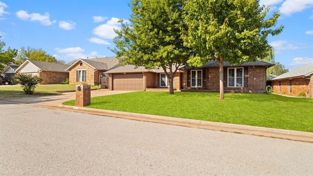1021 NW 167th Street, Edmond, OK 73012