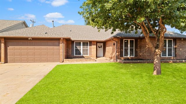 1021 NW 167th Street, Edmond, OK 73012