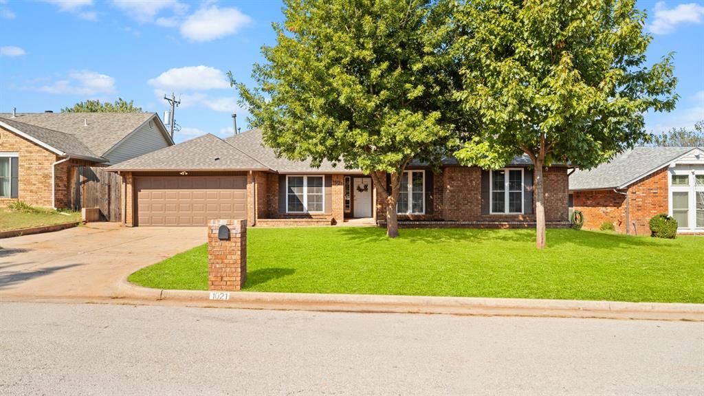 1021 NW 167th Street, Edmond, OK 73012