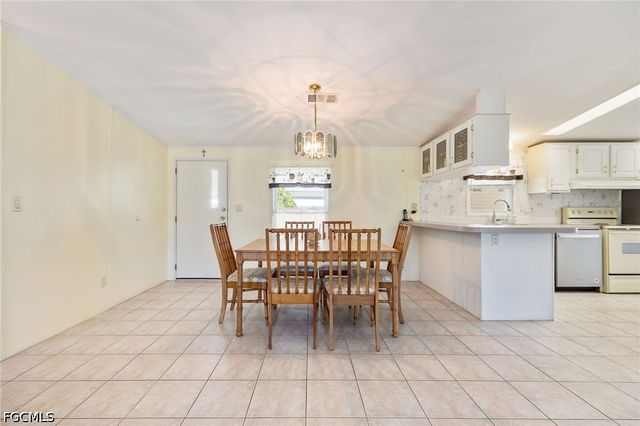 370 Nicklaus BLVD, North Fort Myers, FL 33903