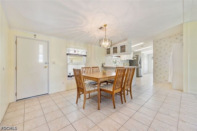 370 Nicklaus BLVD, North Fort Myers, FL 33903