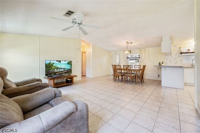370 Nicklaus BLVD, North Fort Myers, FL 33903