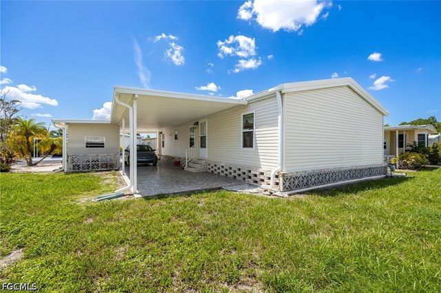 370 Nicklaus BLVD, North Fort Myers, FL 33903