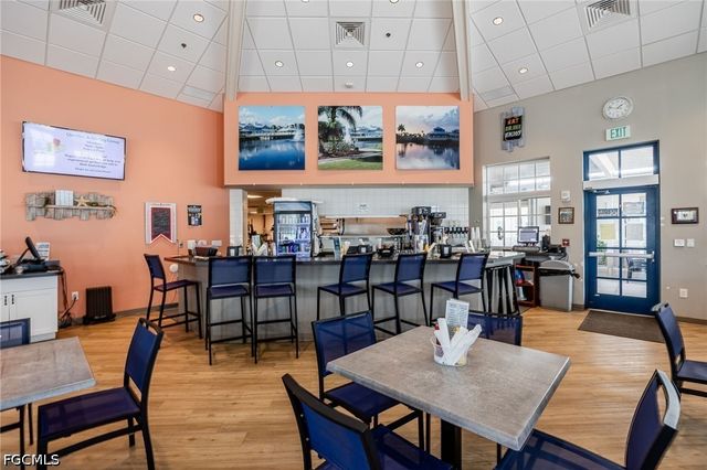 370 Nicklaus BLVD, North Fort Myers, FL 33903