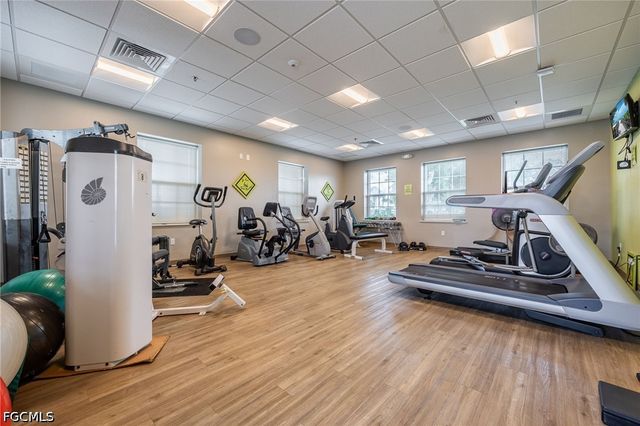 370 Nicklaus BLVD, North Fort Myers, FL 33903