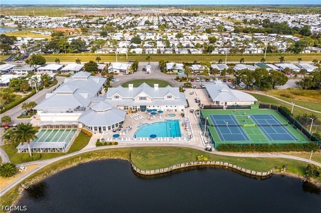 370 Nicklaus BLVD, North Fort Myers, FL 33903