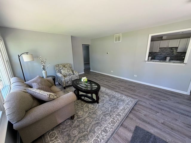 622 N Garfield Street, Lombard, IL 60148