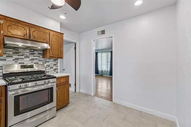 101 E Kerr Drive, Midwest City, OK 73110