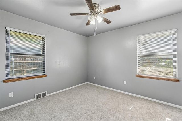 101 E Kerr Drive, Midwest City, OK 73110